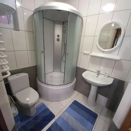 Sadiba Oprishok * Lazeshchyna