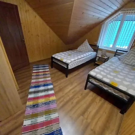 Sadiba Oprishok Apartment Laseschtschyna