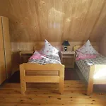 Sadiba Oprishok Apartment Lazeshchyna